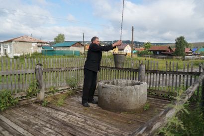 Вода в колодцах Усть-Катава не пригодна для питья