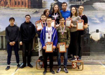 Атлеты Усть-Катава вернулись с чемпионат области по пауэрлифтингу с победами