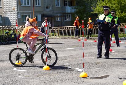 В Усть-Катаве прошли соревнования велосипедистов «Безопасное колесо»