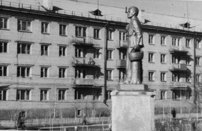 В Усть-Катаве возрождают памятник пионеру