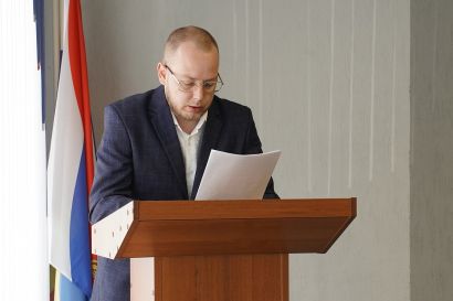 Председатель Молодёжной палаты выступил с отчётом на Собрании депутатов