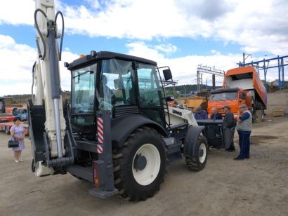 Усть-катавские коммунальщики получили новый трактор «Беларус»