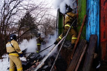 Пожар в Усть-Катаве оставил женщину без дома