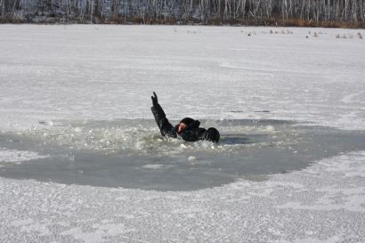 Вниманию устькатавцев: на водоёмах тонкий лёд! 