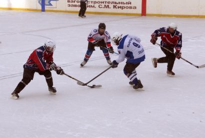 Юношеская хоккейная команда Усть-Катава стартовала с поражения