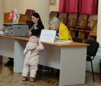 На избирательные участки Усть-Катава приходят семьи
