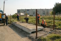 В нагорной части Усть-Катава идёт строительство контейнерных площадок