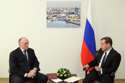 Губернатор Дубровский встретился премьером Медведевым