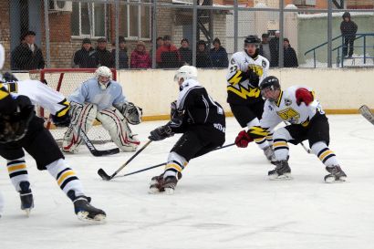 Усть-катавские хоккеисты одержали вторую победу в сезоне