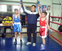 В Усть-Катаве прошёл турнир по боксу, посвящённый Дню Победы
