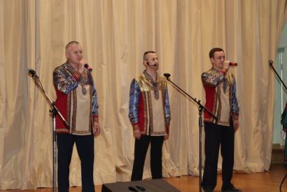 Устькатавцы приняли участие в концерте для военнослужащих «Своих не бросаем!» 