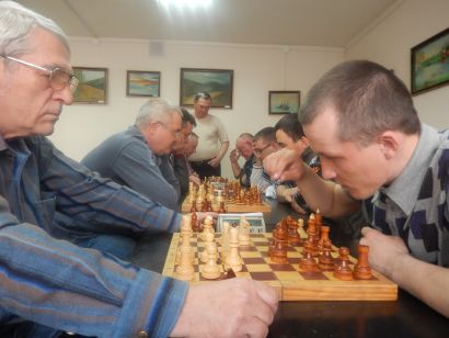 В усть-катавской общественной организации инвалидов состоялся шахматный турнир, посвящённый  Дню Победы