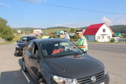 Госавтоинспекторы проверили водителей на состояние опьянения