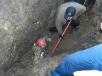 Усть-катавским спасателям удалось достать человека из-под толщи земли живым