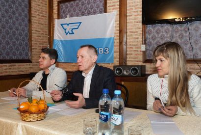 Директор УКВЗ Борис Омигов ответил на вопросы заводской молодёжи