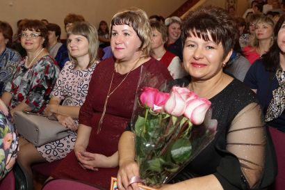 Учителя Усть-Катава получили заслуженные награды