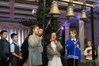 Усть-катавские дети побывали на Рождественской ёлке губернатора