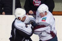 В Усть-Катаве прошёл принципиальный хоккейный матч