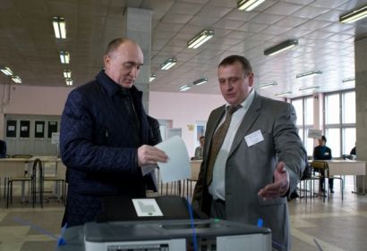 Губернатор Челябинской области проголосовал на выборах президента РФ