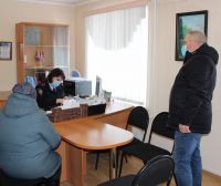 Миграционный пункт в Усть-Катаве проверили общественники