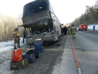 На трассе М5 загорелся автобус с вахтовиками