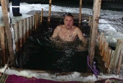 В Усть-Катаве крещенские купания обошлись без происшествий