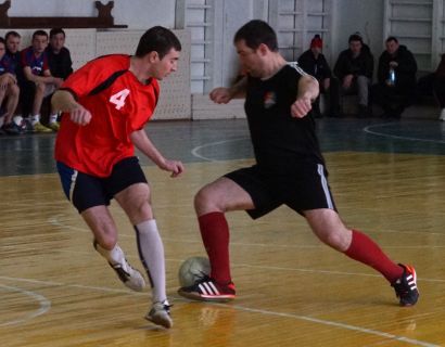 Футболисты Усть-Катава проиграли в полуфинале зонального турнира