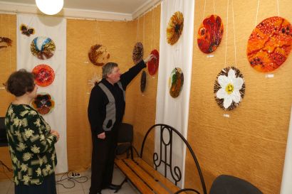 В музее Усть-Катава открылась выставка работ из стекла