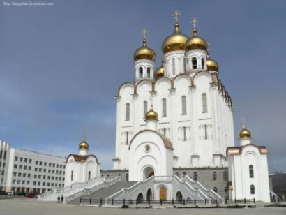 Первая свая церкви Рождества Христова в Челябинске