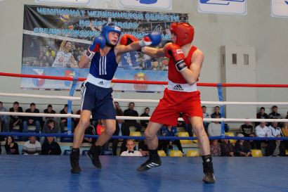 В Усть-Катаве с успехом прошёл областной турнир по боксу