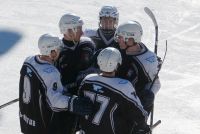 Хоккеисты Усть-Катава одержали первую победу в сезоне