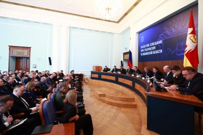 Состоялось совещание губернатора Челябинской области с главами муниципалитетов и членами правительства