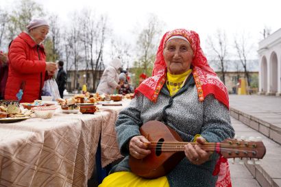 В Усть-Катаве на площади Дворца культуры прошёл праздник «Кякук сяйе»