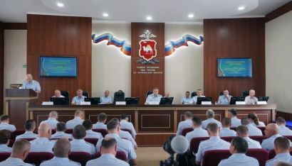 В ГУ МВД России по Челябинской области прошло заседание коллегии, посвящённое итогам работы за полугодие 