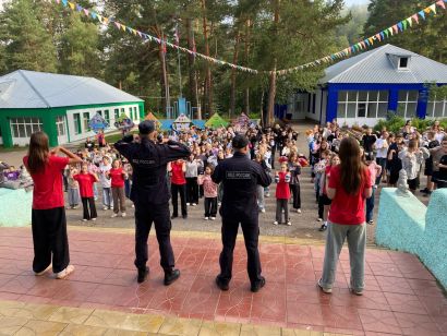 В «Ребячьей республике» сегодня прошла нестандартная зарядка