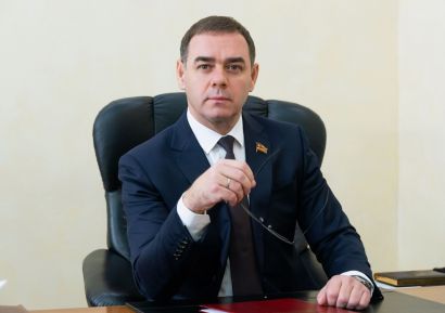 Председатель ЗСО Александр Лазарев прокомментировал инициативы президента