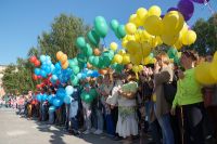 Самый детский праздник в Усть-Катаве отметили сразу на трёх площадках